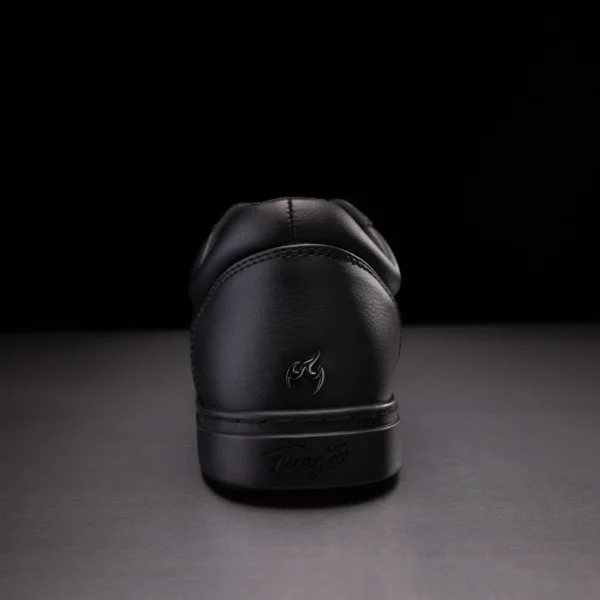 Fuego All Black low-top Sneaker - Image 2